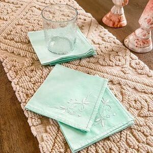 Vintage Embroidered Linen Napkins- Set of 6